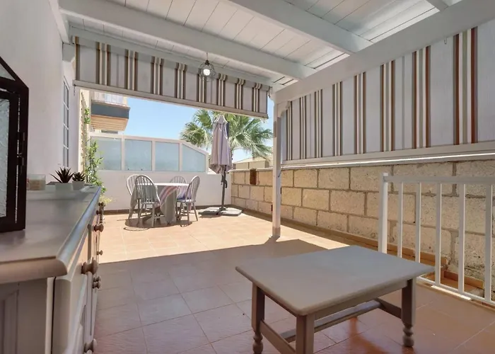 Apartamento Lara El Carmen 1 * Santa Cruz de Tenerife